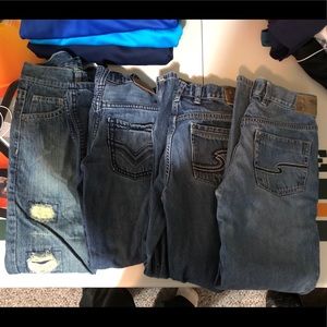 4 pairs of name brand jeans